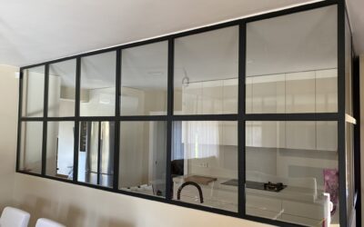 Tancaments interiors amb finestrals a Girona: disseny, llum i funcionalitat